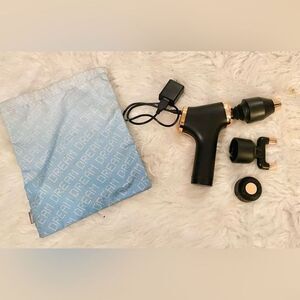 Massage Gun w/ 3 attachments, a charging cord, USB plug and bag